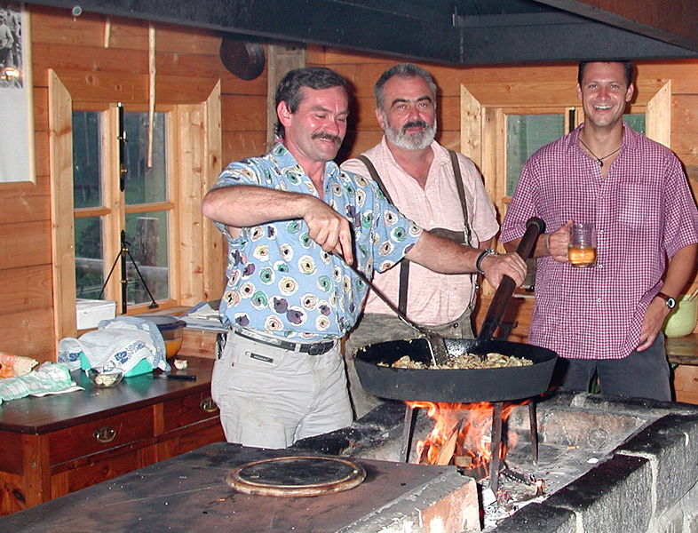 Datei:Sterzkochen.jpg