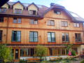Südgartenhaus Holzfassade.jpg