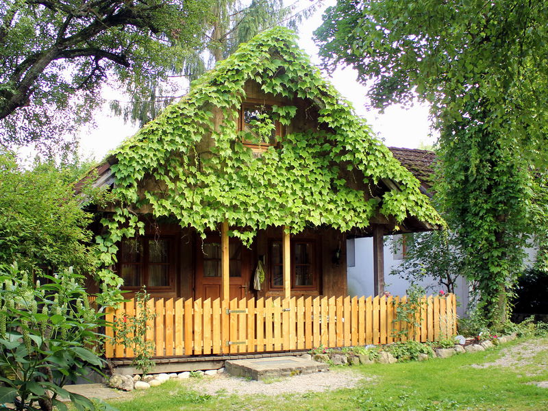 Datei:SH Marinahaus 21 Zaun.jpg