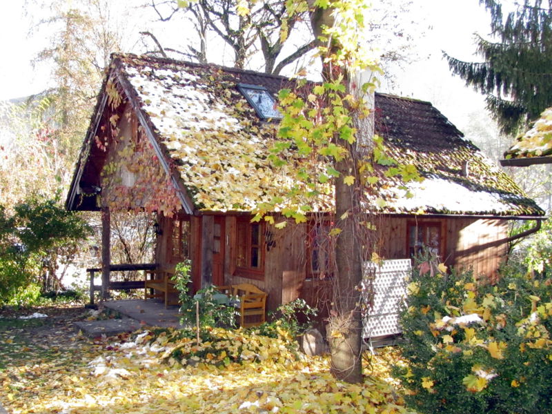 Datei:SH Marinahaus Herbst.jpg